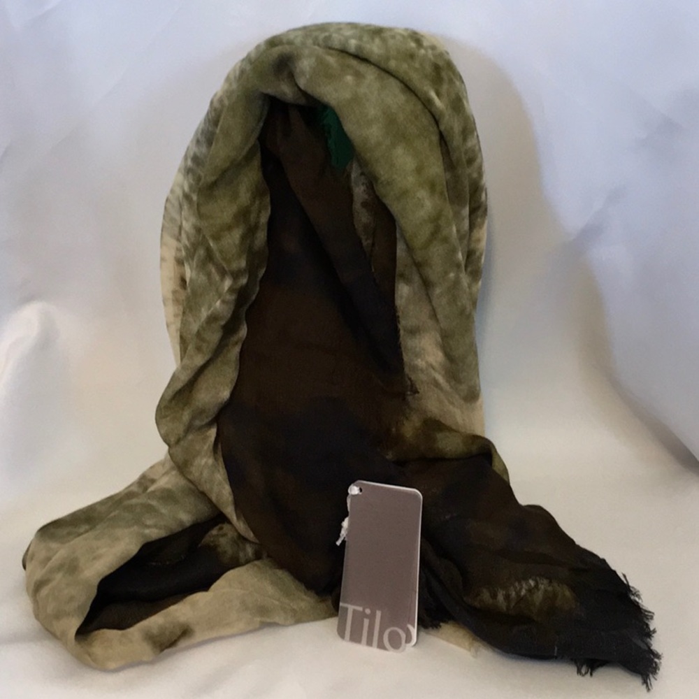 Tilo Urban Graphic Scarf